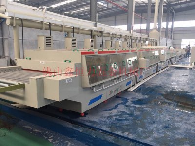 又一臺不銹鋼蝕刻機正式投產(chǎn),恭喜金利某老板開張大典