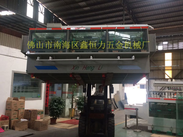 12米不銹鋼鍋片蝕刻機出貨！